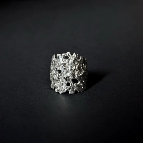 Anillo Lava